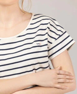 Marinière Manches Courtes Fond Grège Rayé Bleu Marine Femme 5 Marinière Manches Courtes Fond Grège Rayé Bleu Marine Femme -Terre De Marin Boutique prod 10039 mariniere mc fond grege raye indigo tasmar 666x812 fc7ea0111e0b