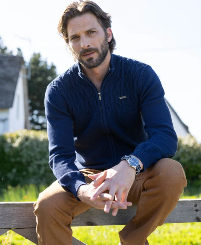 Gilet Tricot Reliefé Bleu Marine Homme 1 Gilet Tricot Reliefé Bleu Marine Homme