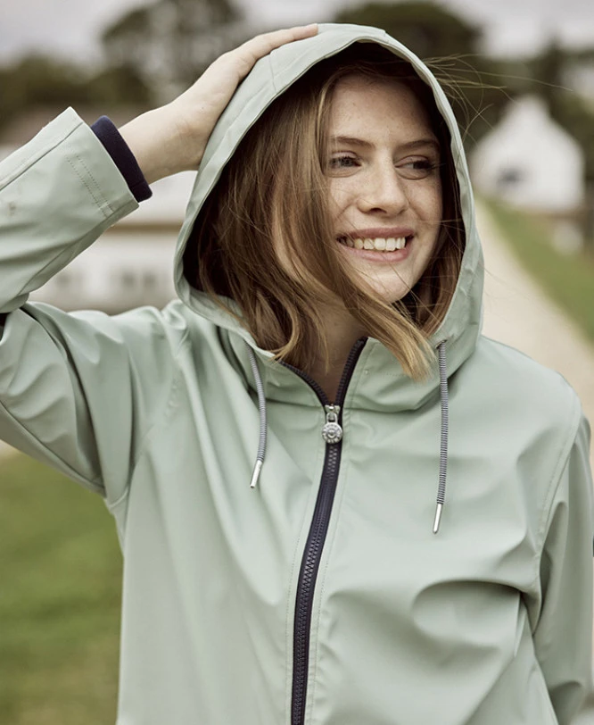 Ciré Vert Amande Femme 2 Ciré Vert Amande Femme – Image 2