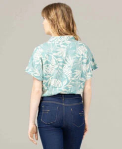 Chemise Femme Manches Courtes Imprimé Vert 10 Chemise Femme Manches Courtes Imprimé Vert -Terre De Marin Boutique prod 10726 chemise chemisier mc imprime vert celiora 666x812 fc7ea0111e0b