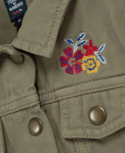 Veste Fille En Jean Kaki Avec Fleurs Brodées -Terre De Marin Boutique prod 6218 veste ml kaki clair cotine 666x812 fc7ea0111e0b