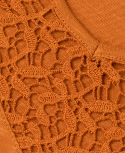 T-shirt Femme Jaune Ambré Col V Broderie -Terre De Marin Boutique prod 6808 tee shirt mc jaune ambre atroni 666x812 fc7ea0111e0b