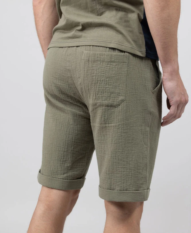 Bermuda Gaze De Coton Vert Olive Homme 2 Bermuda Gaze De Coton Vert Olive Homme – Image 2