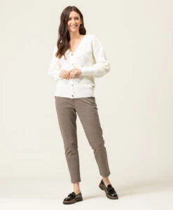 Gilet Blanc Cassé Femme Boutons Dorés -Terre De Marin Boutique prod 8023 cardigan tricot naturel kouros 666x812 fc7ea0111e0b