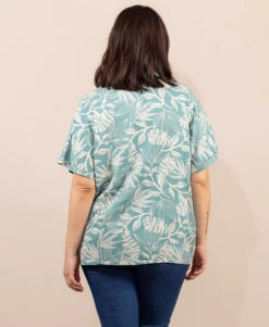 Chemise Femme Manches Courtes Imprimé Vert 8 Chemise Femme Manches Courtes Imprimé Vert -Terre De Marin Boutique prod 9416 chemise chemisier mc imprime vert celiora 666x812 fc7ea0111e0b